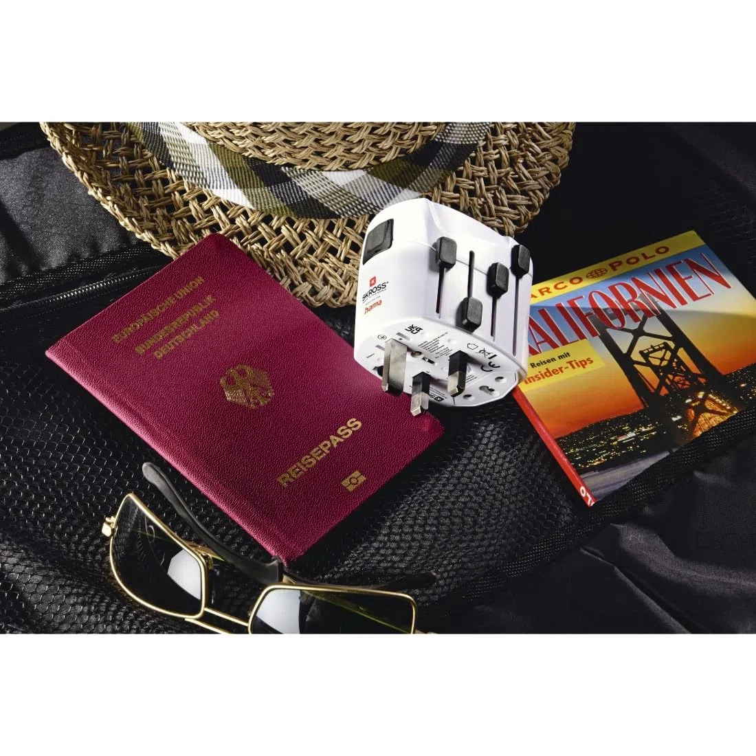 Hama Reiseadapter weltweit (Reiseadapter universal für mehr als 150 Länder, Typ G/Typ B/Typ I/Typ J/Typ L/Typ N, für Geräte mit Steckertyp C, E und F, Schutzkontakt, austauschbare Sicherung) weiß