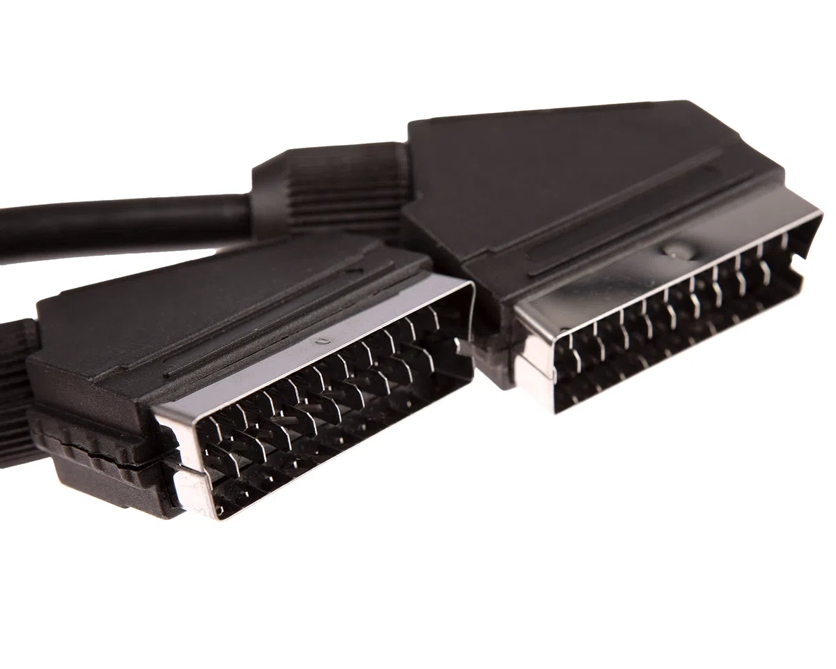 CDL Micro 3 m Scart auf Scart Kabel mit 21 Pins verbunden