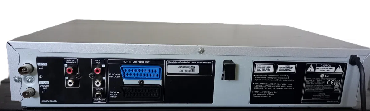 LG V-8805 Videorekorder/DVD-Player Kombination Silber